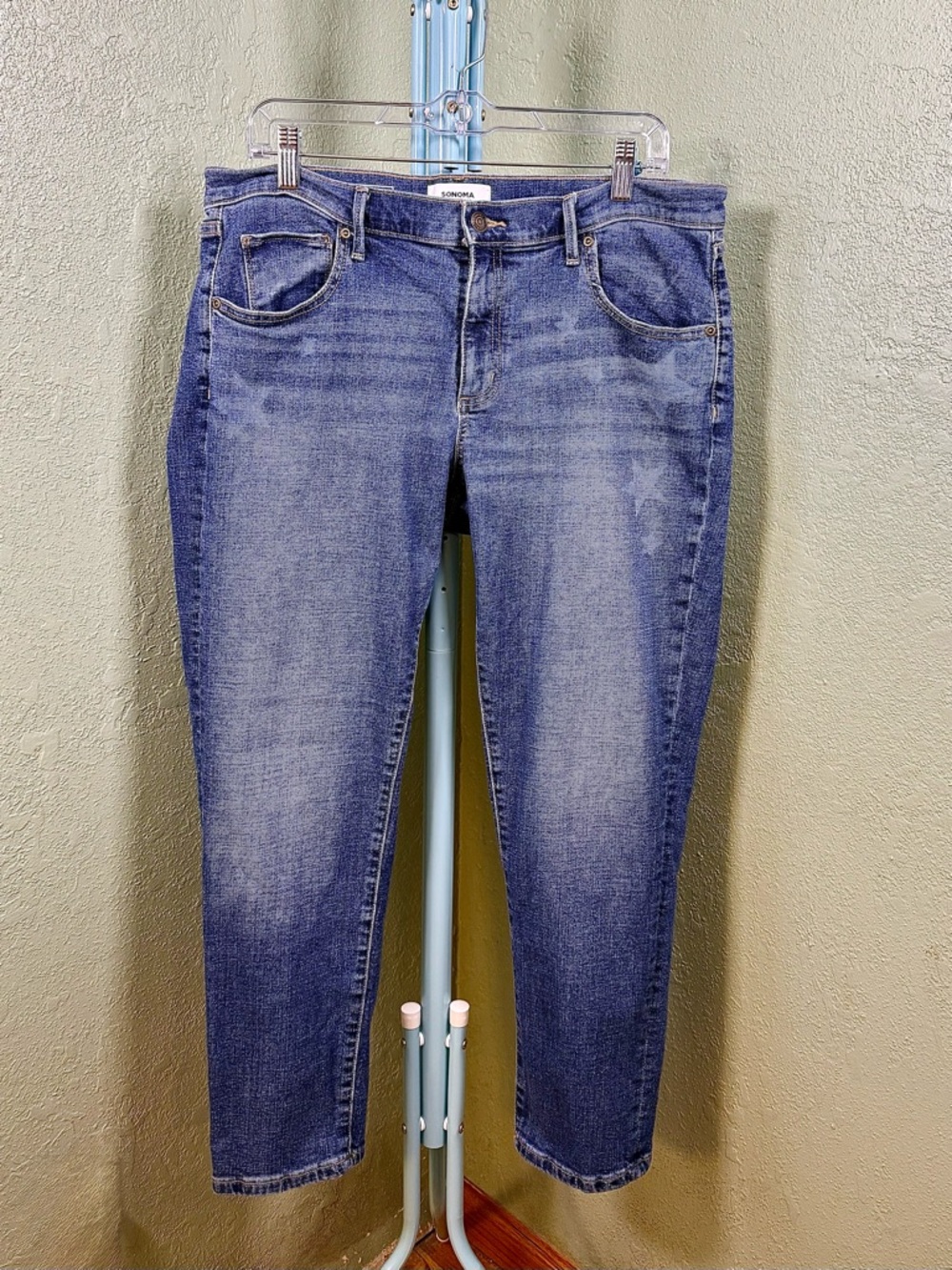 Sonoma Women’s Blue Jeans with Faded Stars around Pockets - Picture 2 of 7